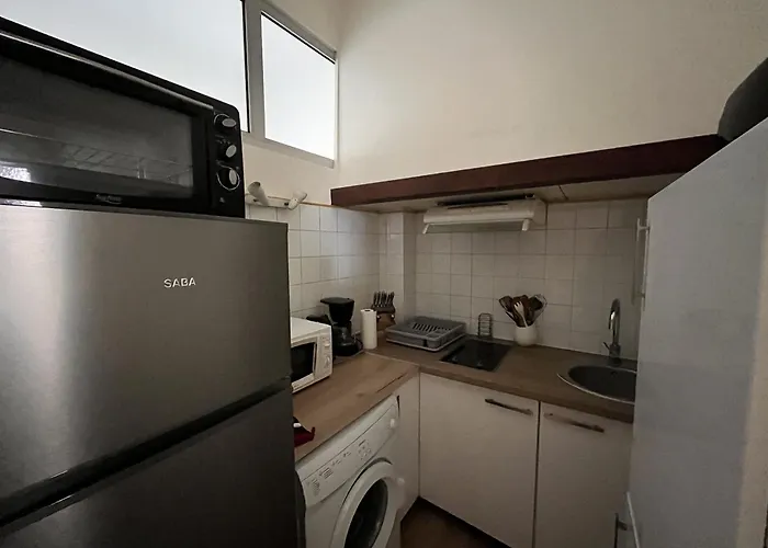 T2 En Centre-ville, 1er étage, La Roche-posay, Pour 4 Pers, Animaux Bienvenus - Fr-1-541-107 * La Roche-Posay